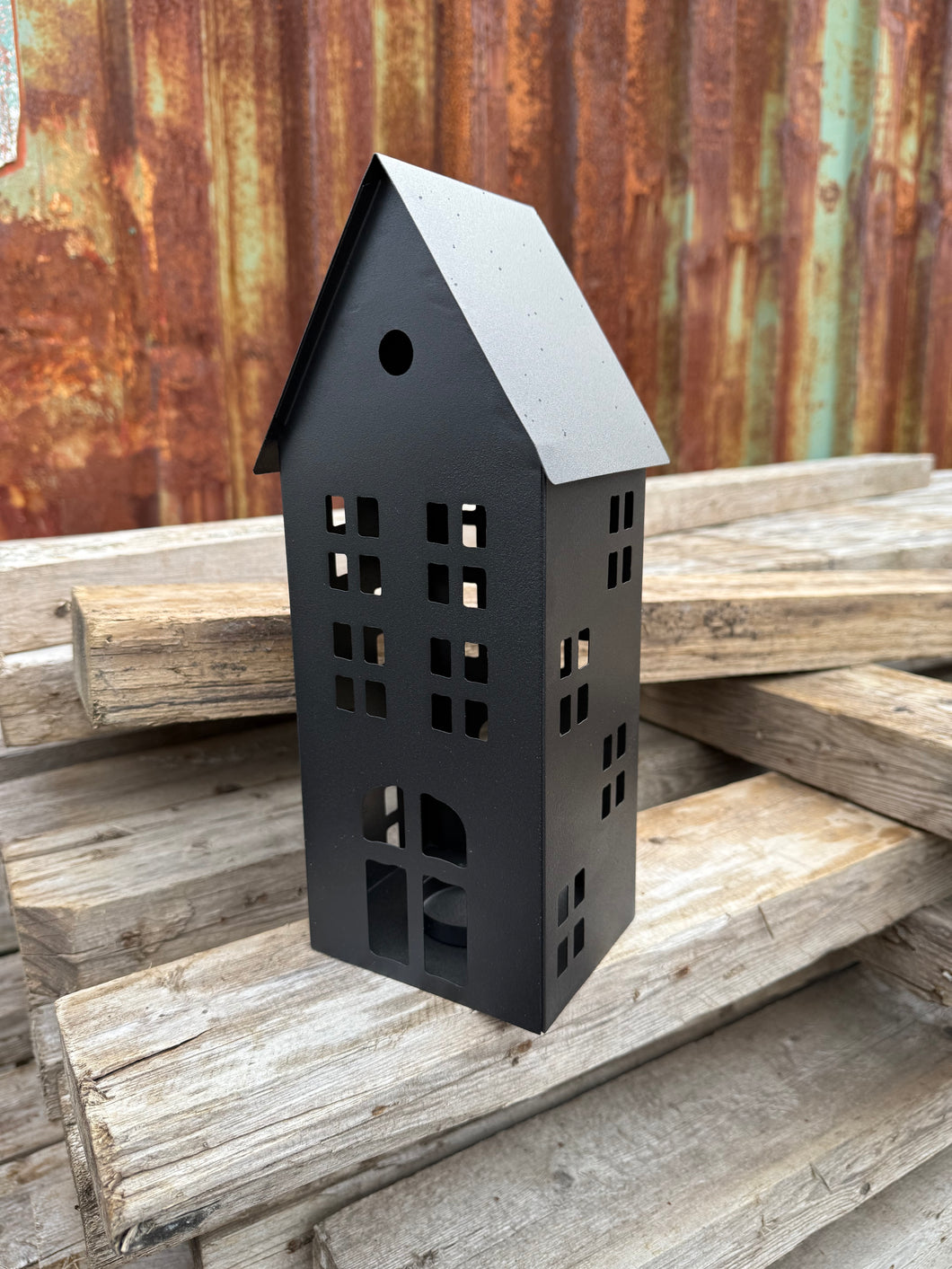 Kertalukt, hús - svört