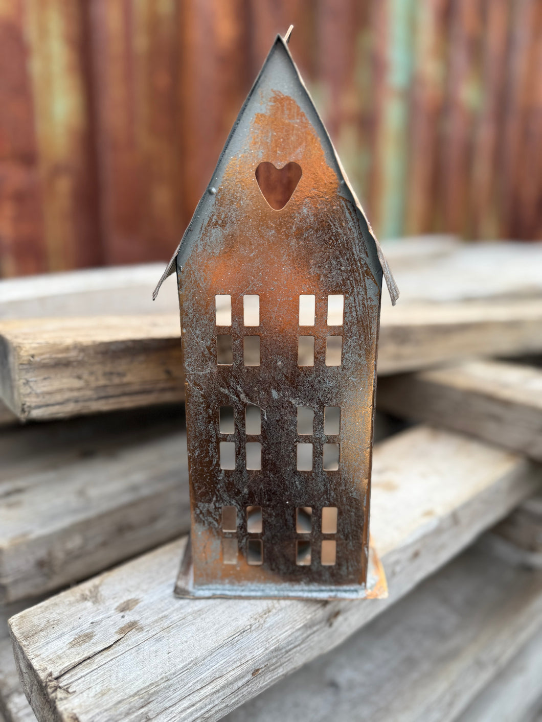 Kertalukt hús - rustic